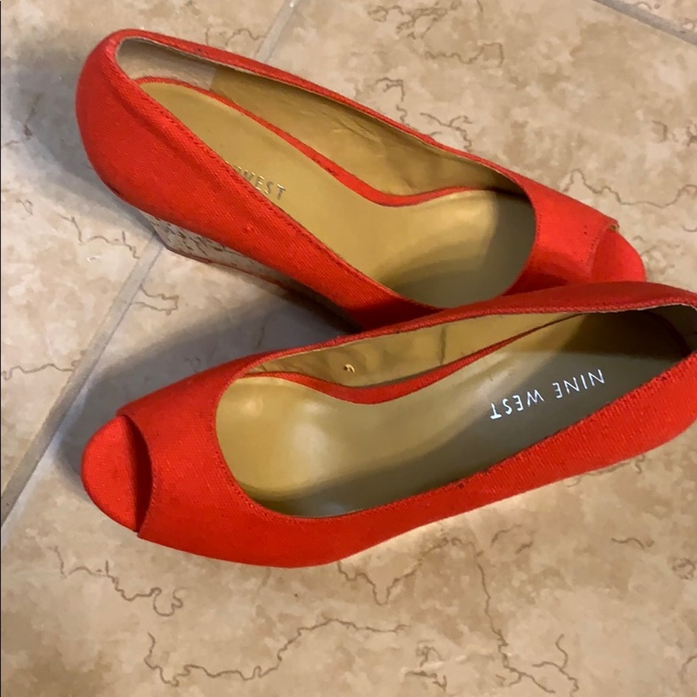 Wedges shops - Picture 2 of 5